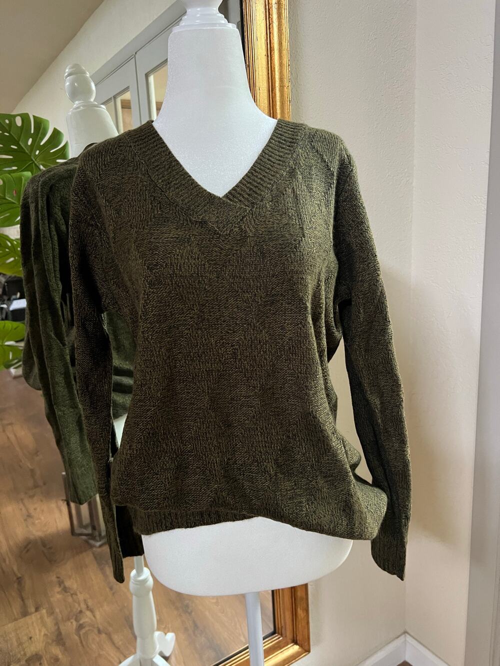 Women's Olive Fall Sweater pullover Argyle Diamond Pattern Size Medium